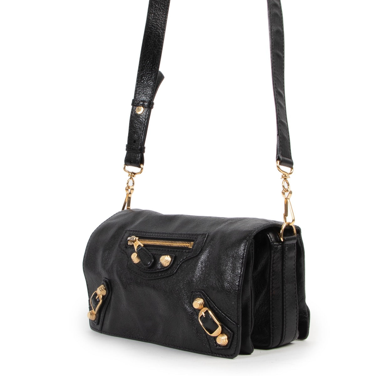 Get this Balenciaga Black Leather Tool Kit Giant Studs Crossbody at Labellov online or in store. Buy and sell your designer items for a reasonable price.