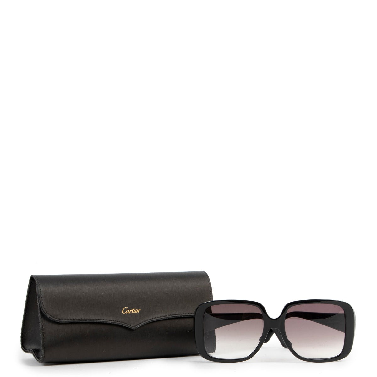 Buy and sell your designer items at Labellov and give them a secondlife. Get these Cartier Black Sunglasses at Labellov for a fair price and in very good condition.