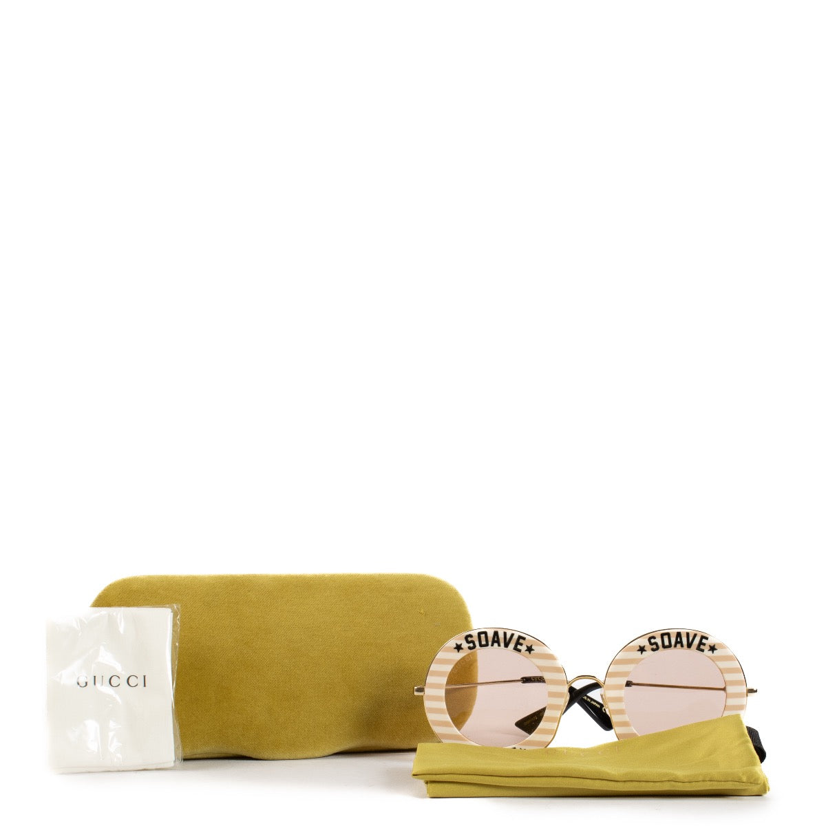 Shop safe online at Labellov in Antwerp, Brussels and Knokke these 100% authentic second hand Gucci Round Soave Amore Sunglasses