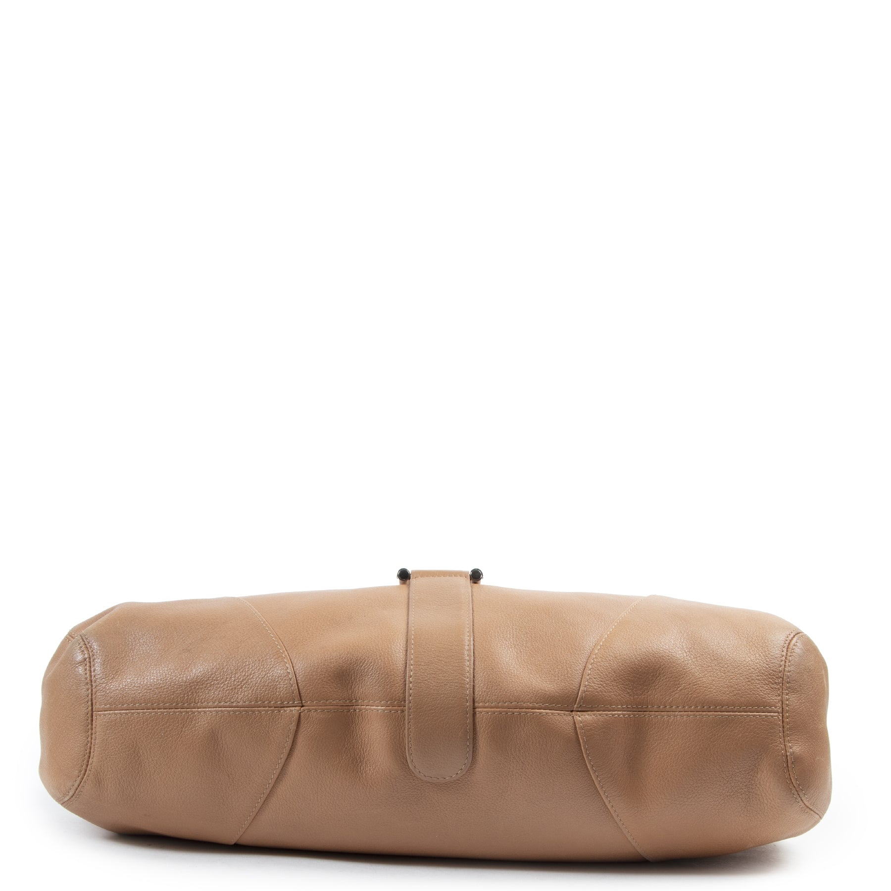 Authentieke tweedehands Delvaux handtassen bij LabelLOV Antwerpen Webshop België.