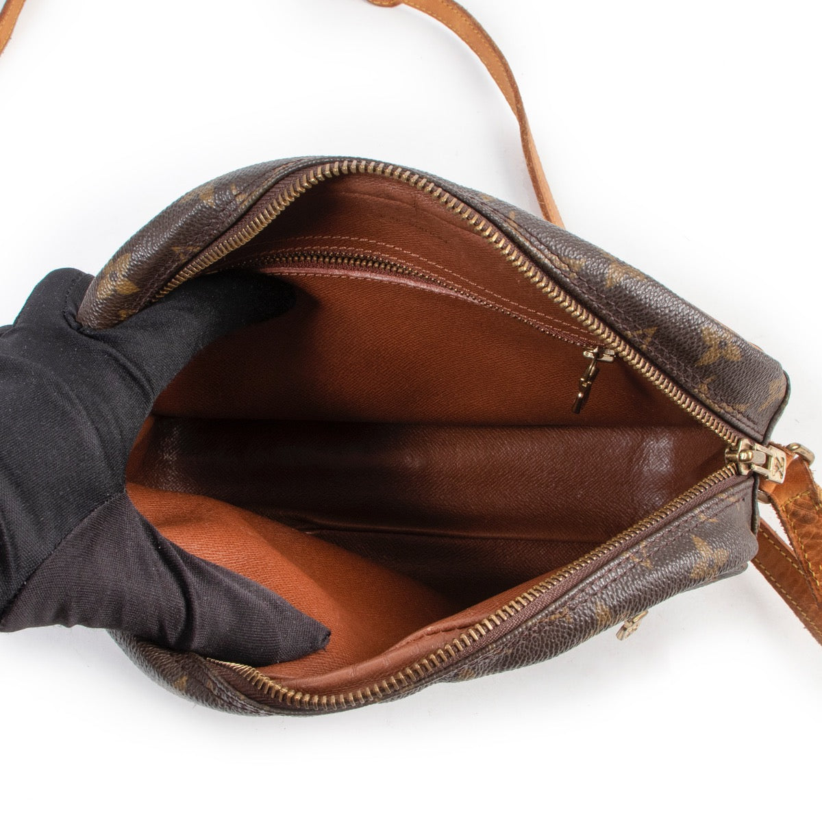 acheter en ligne seconde main Louis Vuitton Vintage Blois Monogram Crossbody