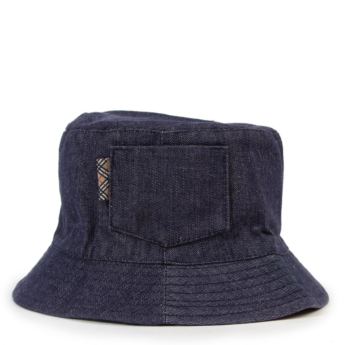 Shop safe online 100% authentic second hand Burberry Checked / Denim Reversible Bucket Hat in very good condition at the right price at Labellov in Antwerp.