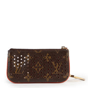 Safely purchase a used one Louis Vuitton Monogram Perforated Pouch. Buy online in a reliable way a Louis Vuitton Monogram Perforated Pouch. Buy in a safe site and easy way a Louis Vuitton Monogram Perforated Pouch