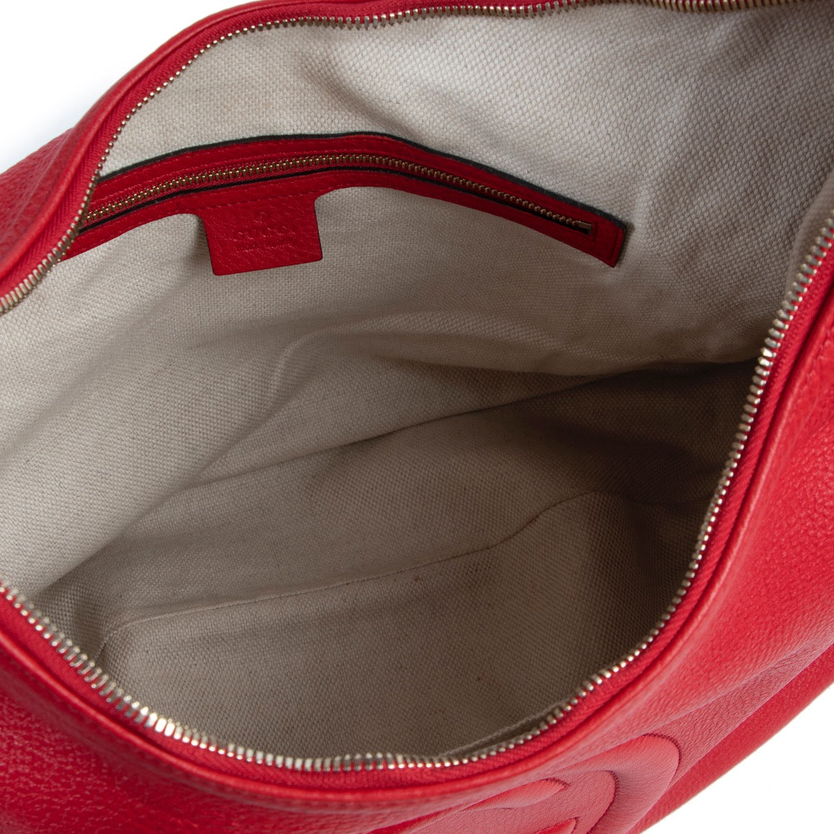 Shop safe online 100% authentic second hand Gucci Red Soho Hobo Large Leather Shoulder Bag in very good condition at Labellov in Antwerp.