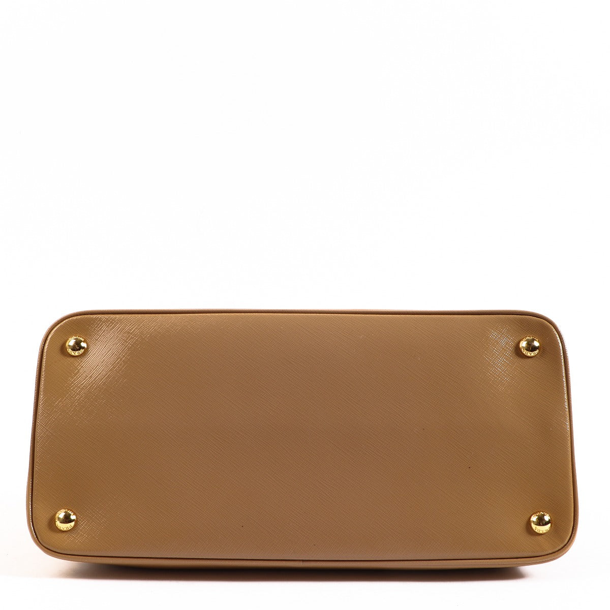 Buy an authentic second-hand Prada Camel Saffiano Open Promenade Top Handle in very good condition at Labellov in Antwerp.
