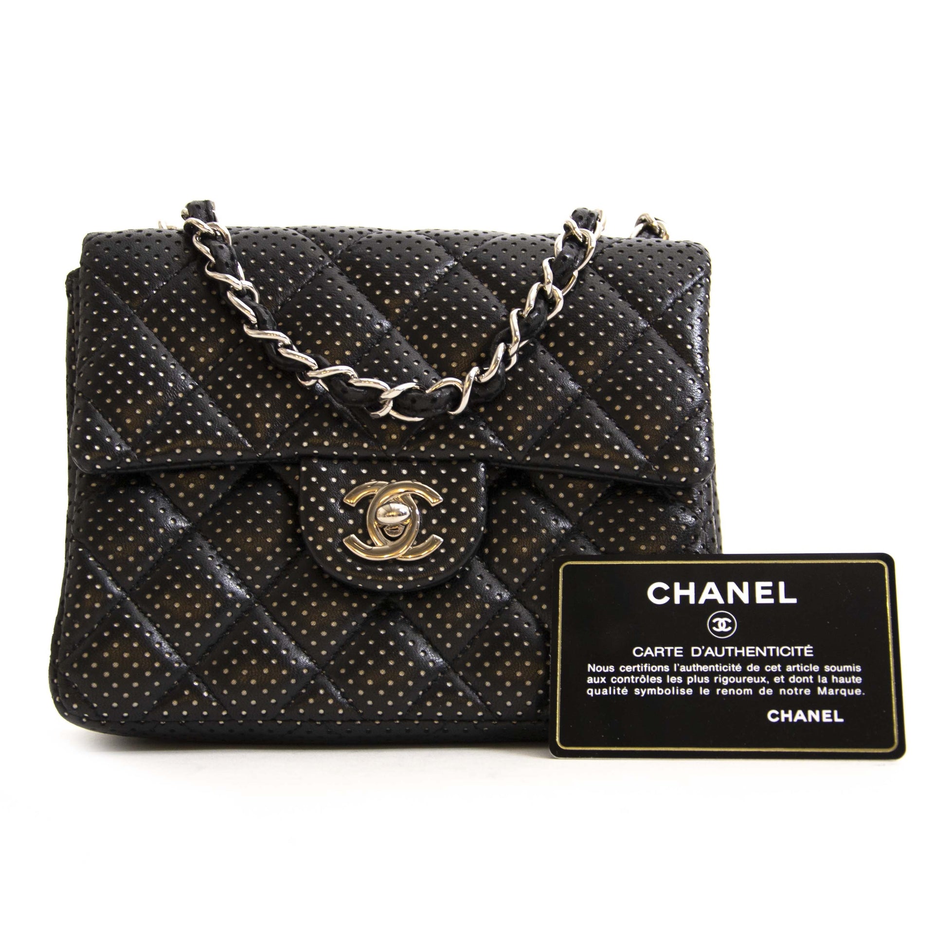 Authentique seconde main Chanel Mini Square Perforated Quilted Bag achète en ligne webshop LabelLOV
