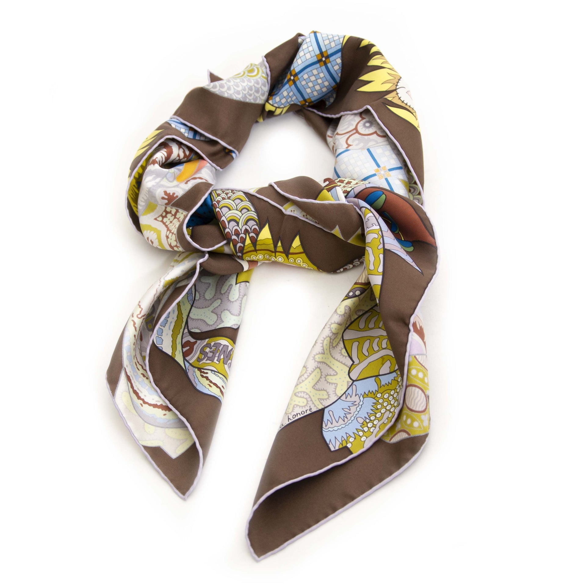 Hermes A. Honore 'Fleurs D' Indiennes' Silk Scarf Buy secondhand Hermes scarfs at Labellov. Safe online shopping at a fair price. Koop tweedehands Hermes sjaals bij Labellov. Veilig online winkelen voor een eerlijke prijs.