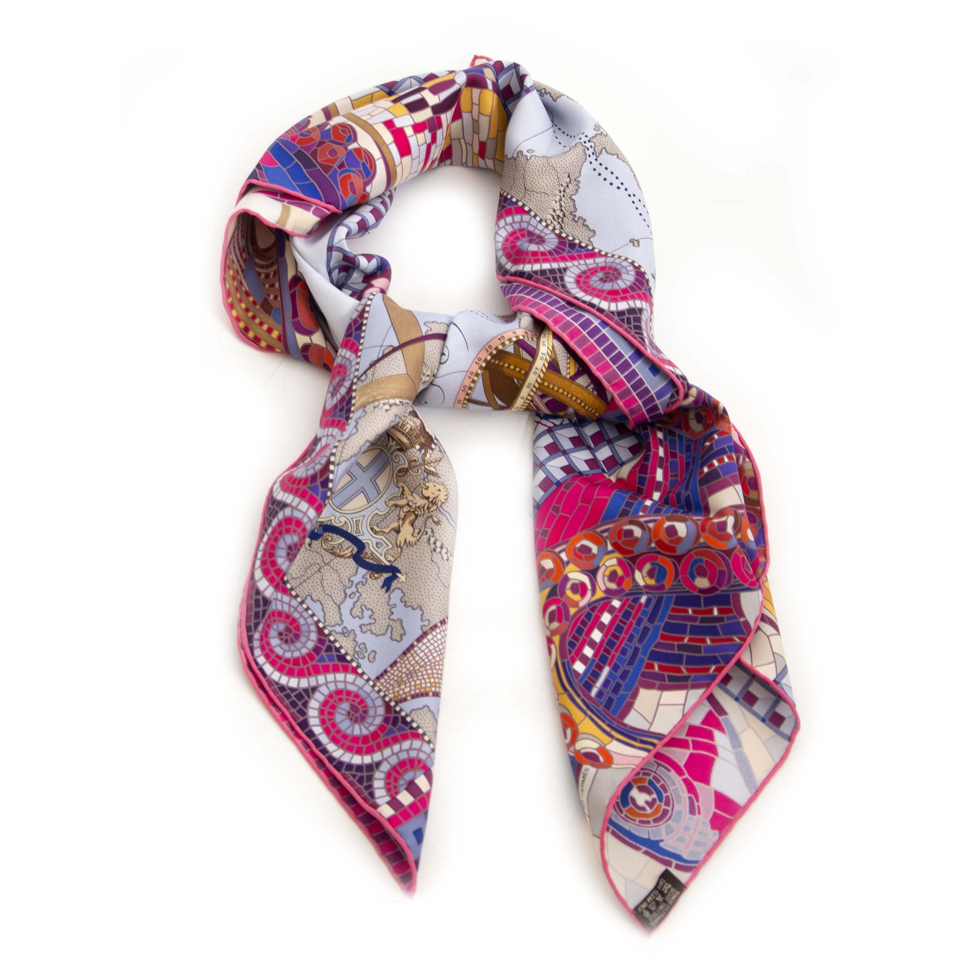 Hermes 'Le Voyage De Pytheas' Silk Scarf Buy secondhand Hermes scarves at .Labellov. Safe online shopping at a fair price. Koop tweedehands Hermes sjaals bij Labellov. Veilig online winkelen voor een eerlijke prijs.
