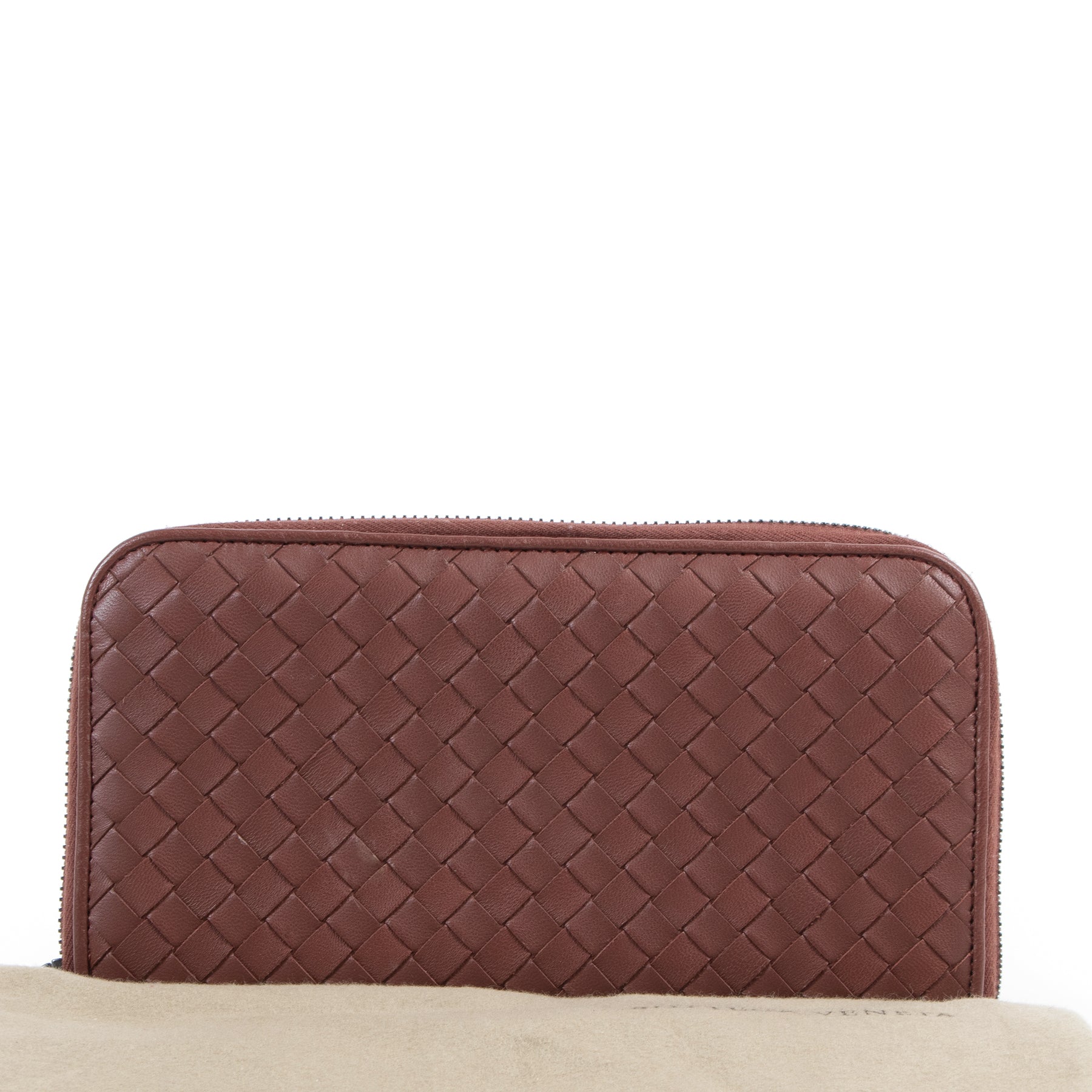 koop online tegen de beste prijs Bottega Veneta Bordeaux Zip-Around Wallet