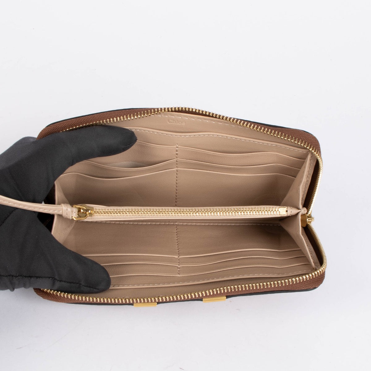 Authentic pre-loved Chloé Camel Leather Marcie Long Wallet on Labellov.com