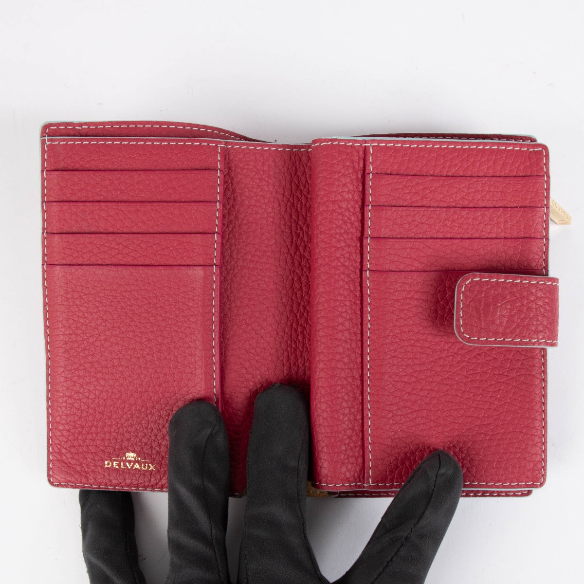 Authentic pre-loved Delvaux Framboise Taurillon Soft Daily D Wallet on Labellov.com