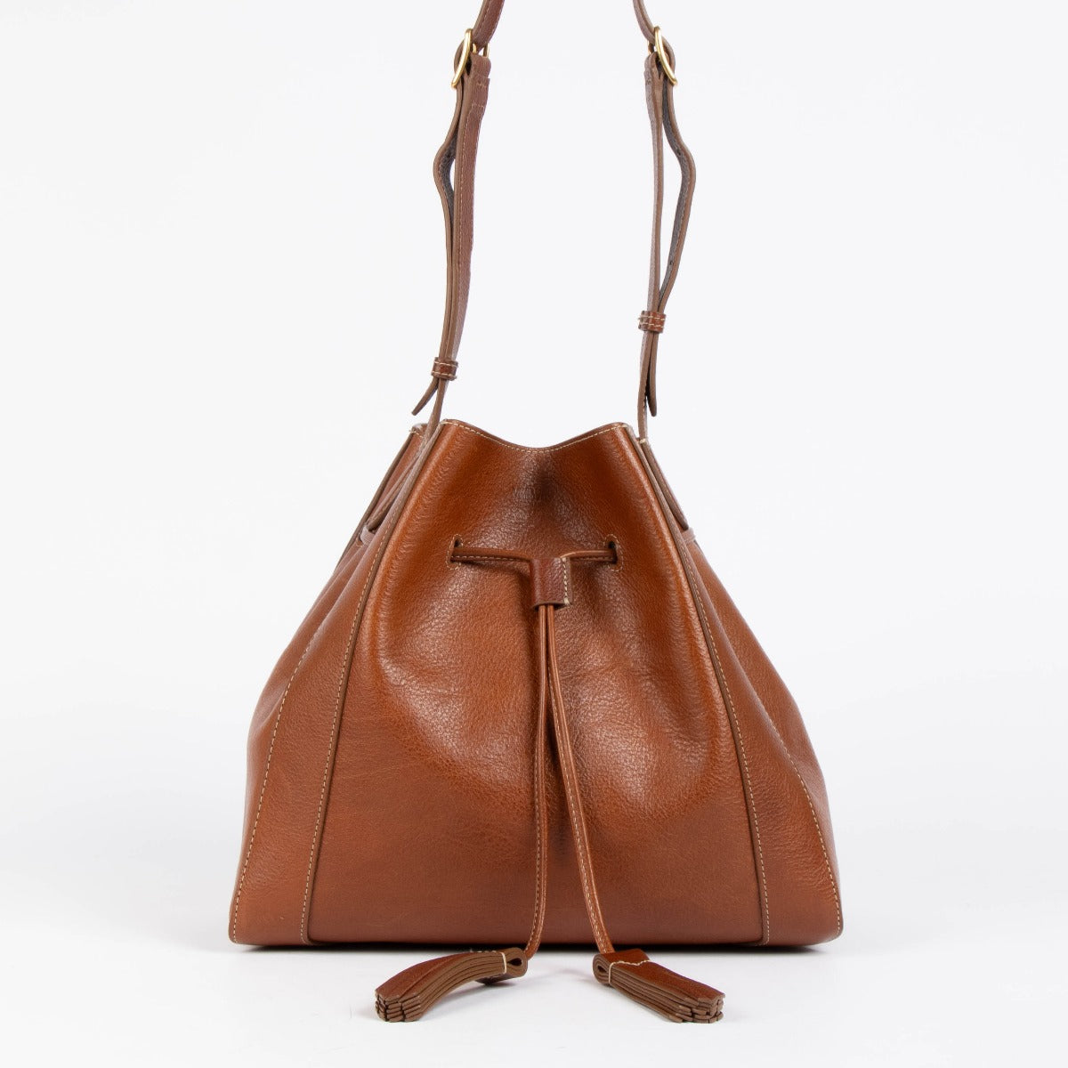 Shop this 100% authentic Mulberry Oak Legacy Nut Millie Tote Bag at Labellov.com