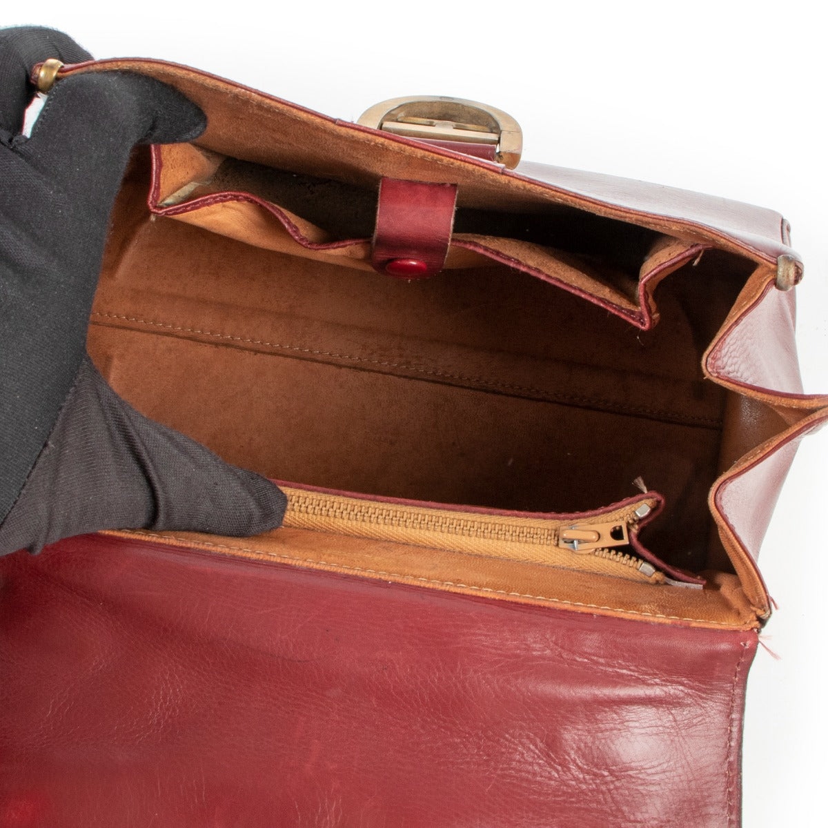 shop online at Labellov for 100% authentic vintage Delvaux Burgundy Brillant