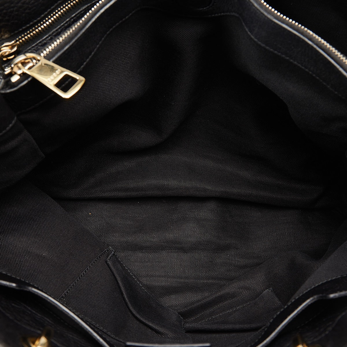 Shop safe online at Labellov in Antwerp, Brussels and Knokke this 100% authentic second hand Gucci Black Large Bamboo Top Handle Bag