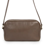 Buy authentic secondhand Fendi bags at the right price at LabelLOV vintage webshop. Safe and secure online shopping.