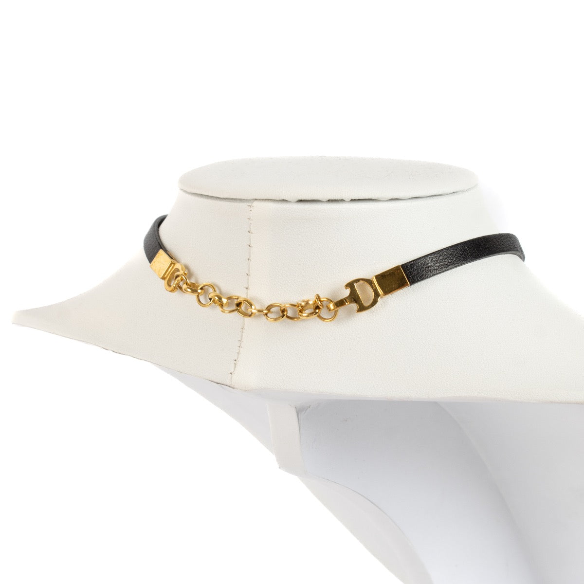 shop 100% authentic second hand Christian Dior Black Necklace on Labellov.com