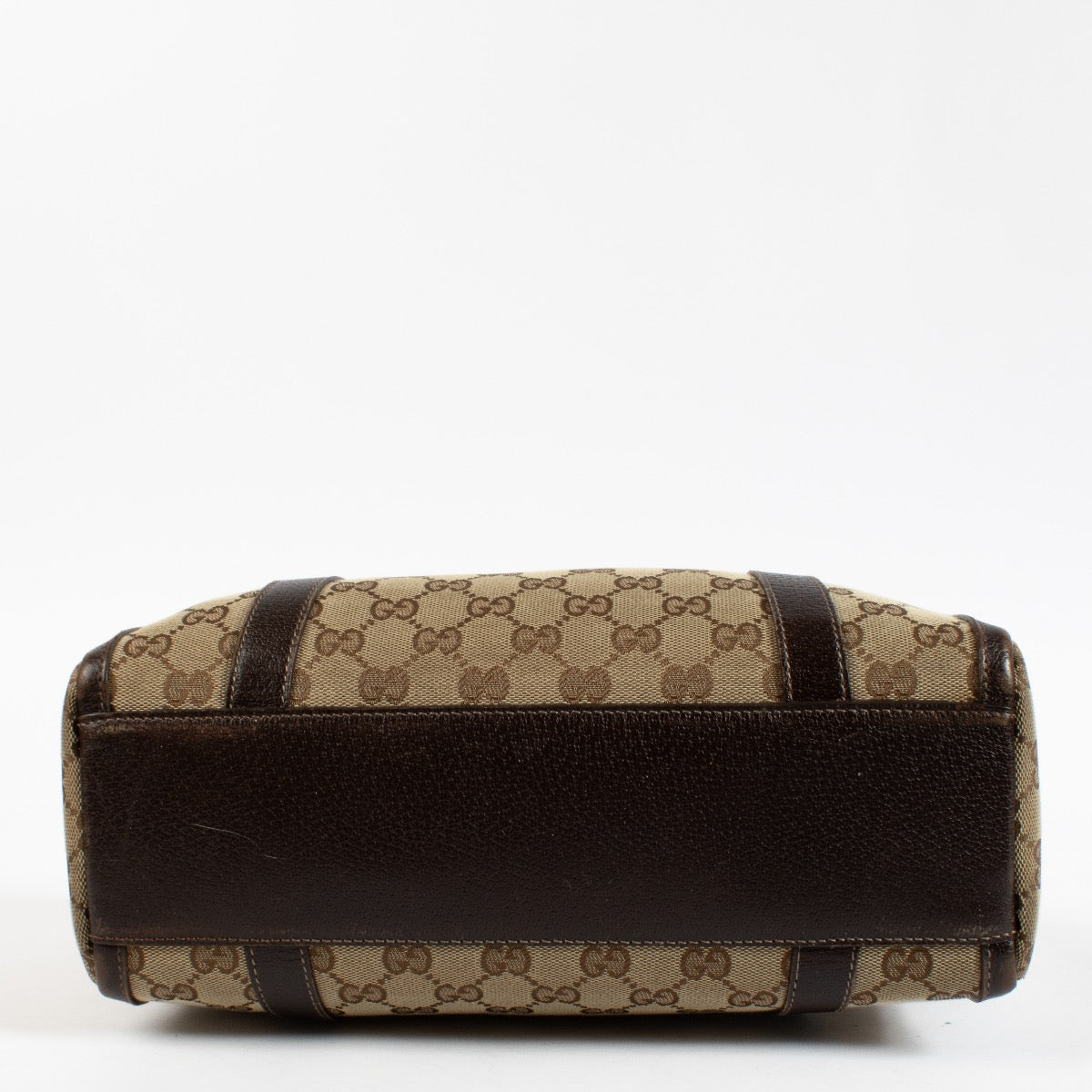 Shop 100% authentic second hand Gucci GG Canvas Shoulder Bag on Labellov.com