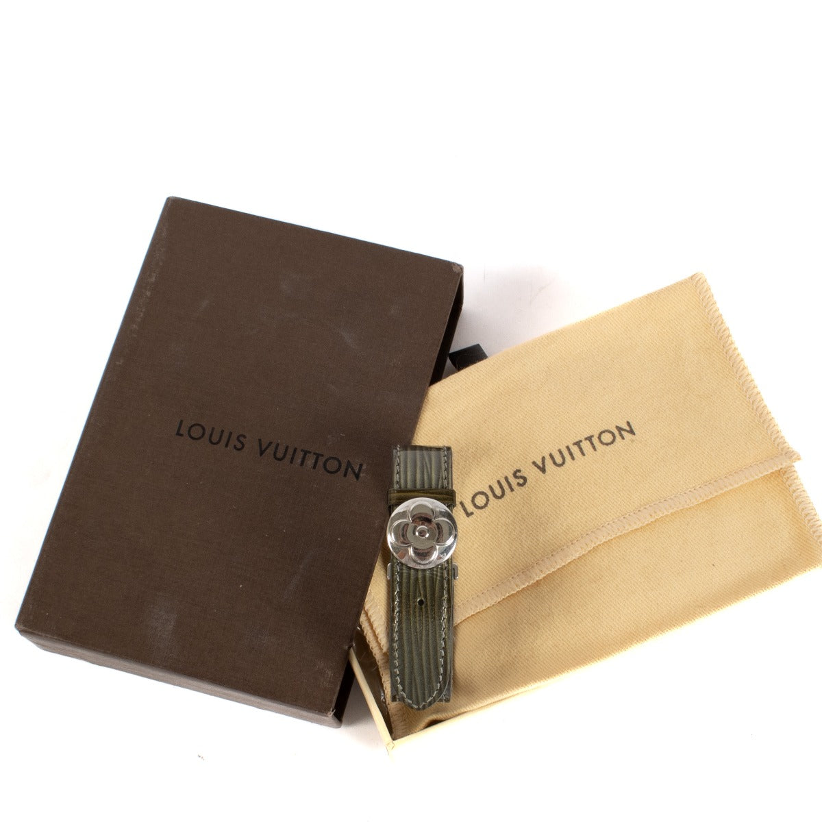 Shop safe online at Labellov in Antwerp and Knokke this 100% authentic second hand Louis Vuitton Green Epi Leather Cyber Millenium Wish Bracelet