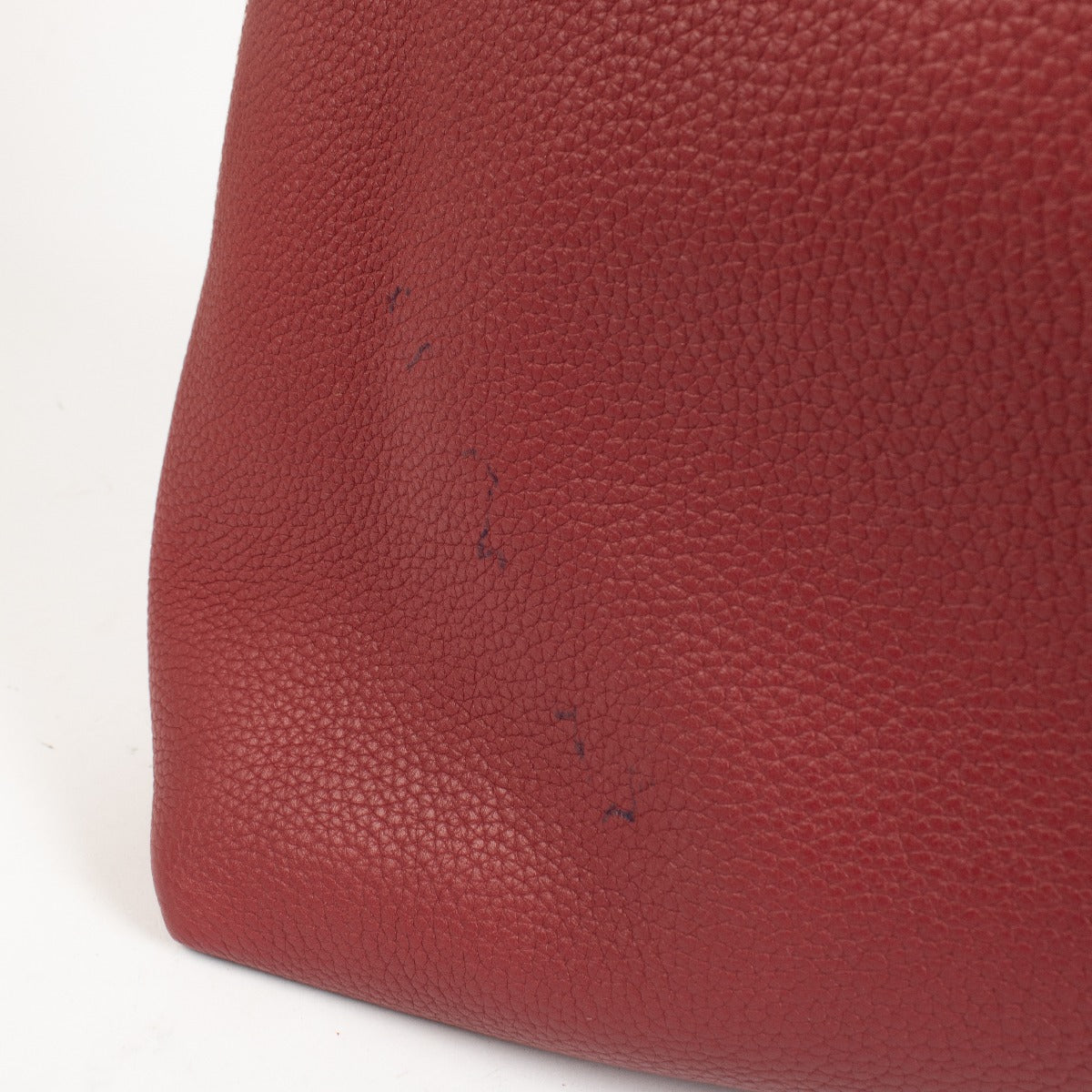 Authentic preloved Hermès Double Sens 45 Rouge Grenat/Rouge Pivoine Clemence on Labellov.com