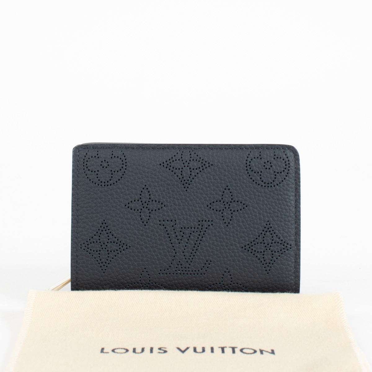 Authentic preloved Louis Vuitton Navy Mahina Clea Wallet on Labellov.com