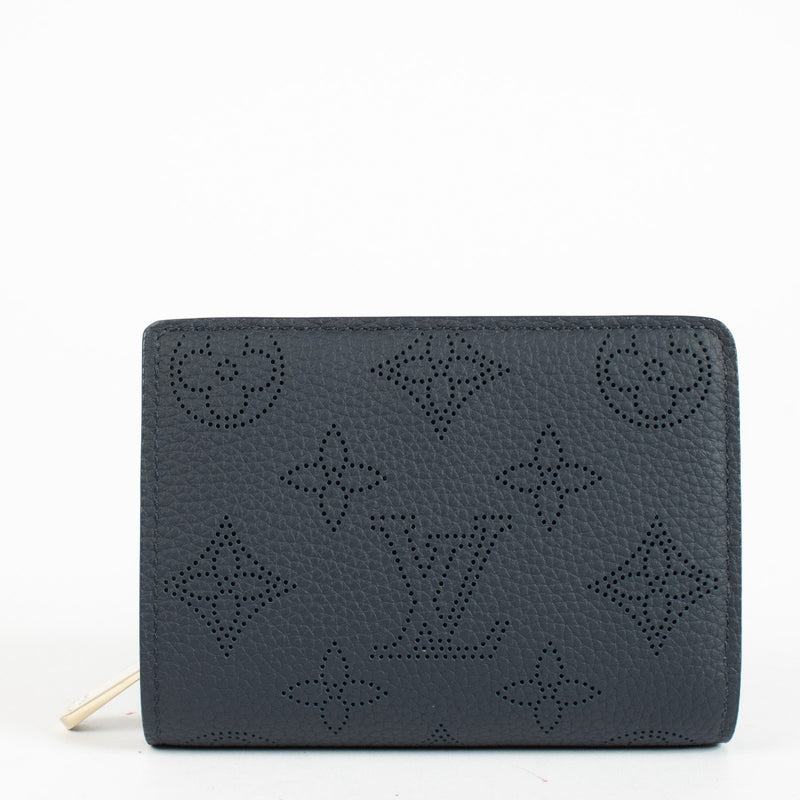 Authentic preloved Louis Vuitton Navy Mahina Clea Wallet on Labellov.com