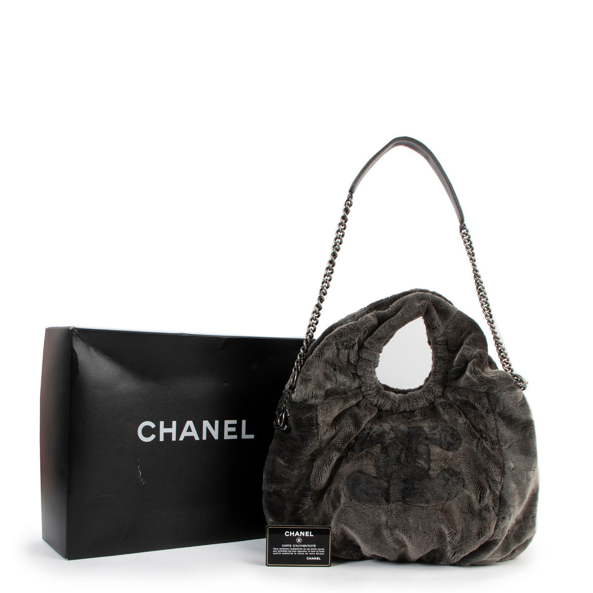 Chanel Grey Convertible CC Hobo Faux Fur Medium Satchel for the best price at Labellov secondhand luxury in Antwerp