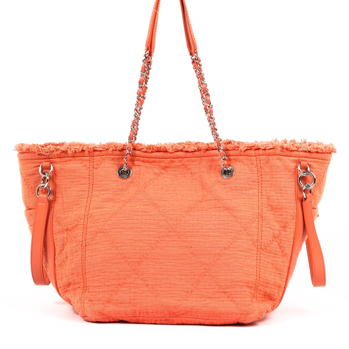 Buy an authentic second-hand Chanel Orange Fabric Tote Bag in very good condition at Labellov in Antwerp.