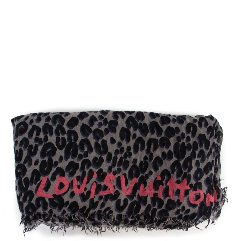 Shop safe online at Labellov in Antwerp this 100% authentic second hand Louis Vuitton Black and Grey Graffiti Leopard Stephen Sprouse Scarf