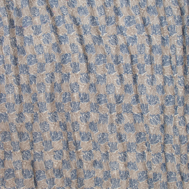 Shop safe online at Labellov in Antwerp this 100% authentic second hand Louis Vuitton Blue Print Cotton and Linen Scarf