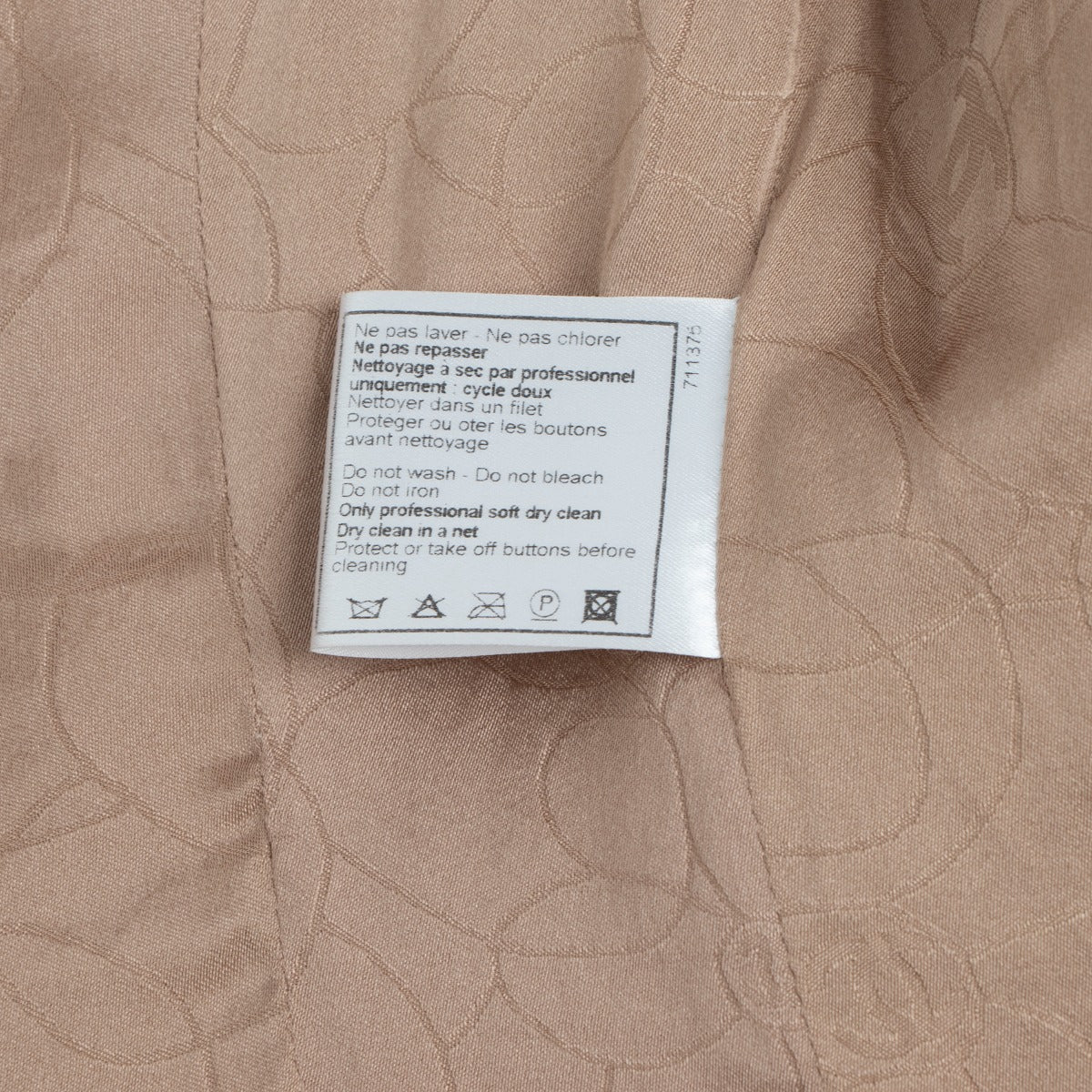 Veste en tweed orange Chanel Printemps 2004 - Taille FR40