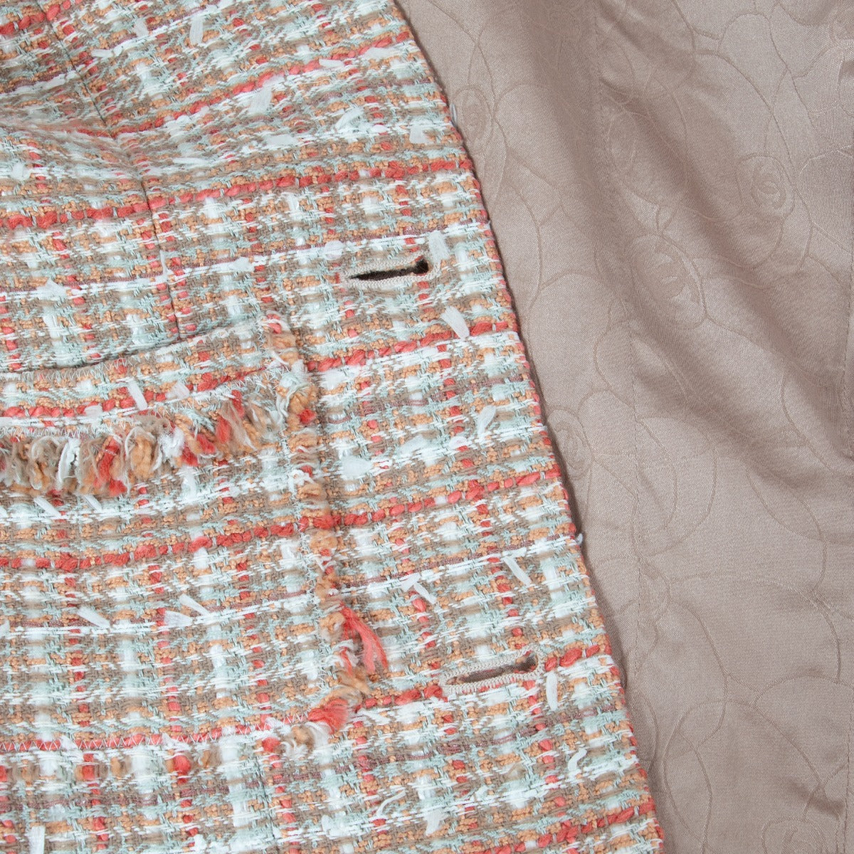 Veste en tweed orange Chanel Printemps 2004 - Taille FR40