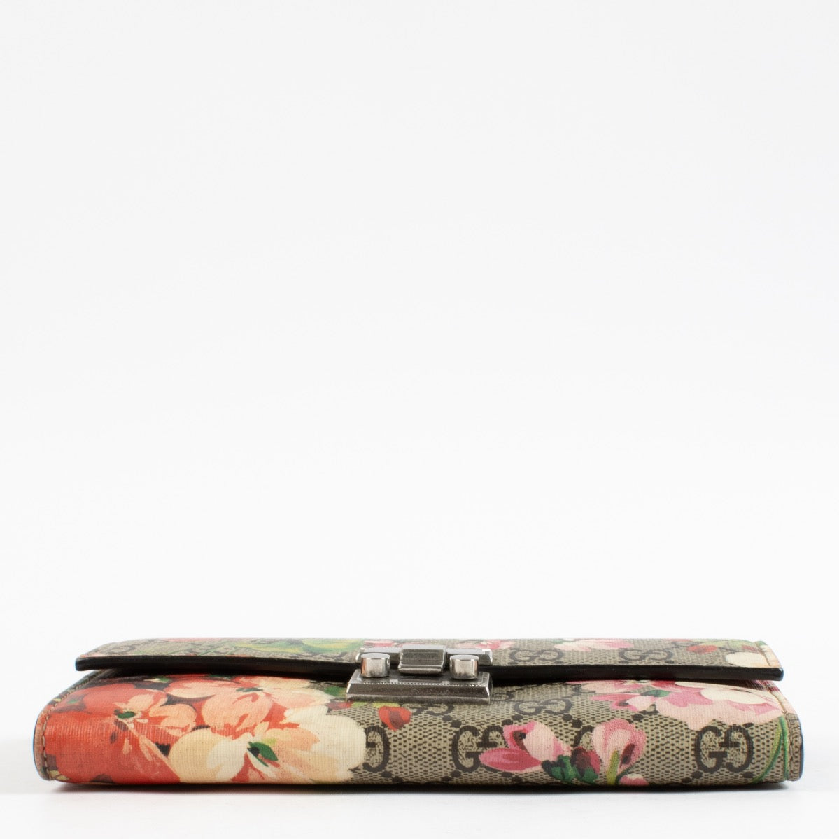 Shop 100% authentic second hand Gucci GG Bloom Wallet On Chain Clutch on Labellov.com