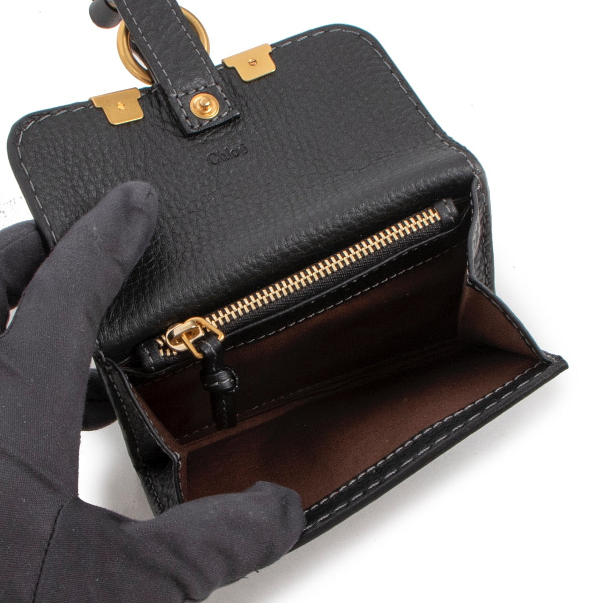 Buy a authentic second hand Chloe Black Leather Marcie Wallet in very good condition at Labellov