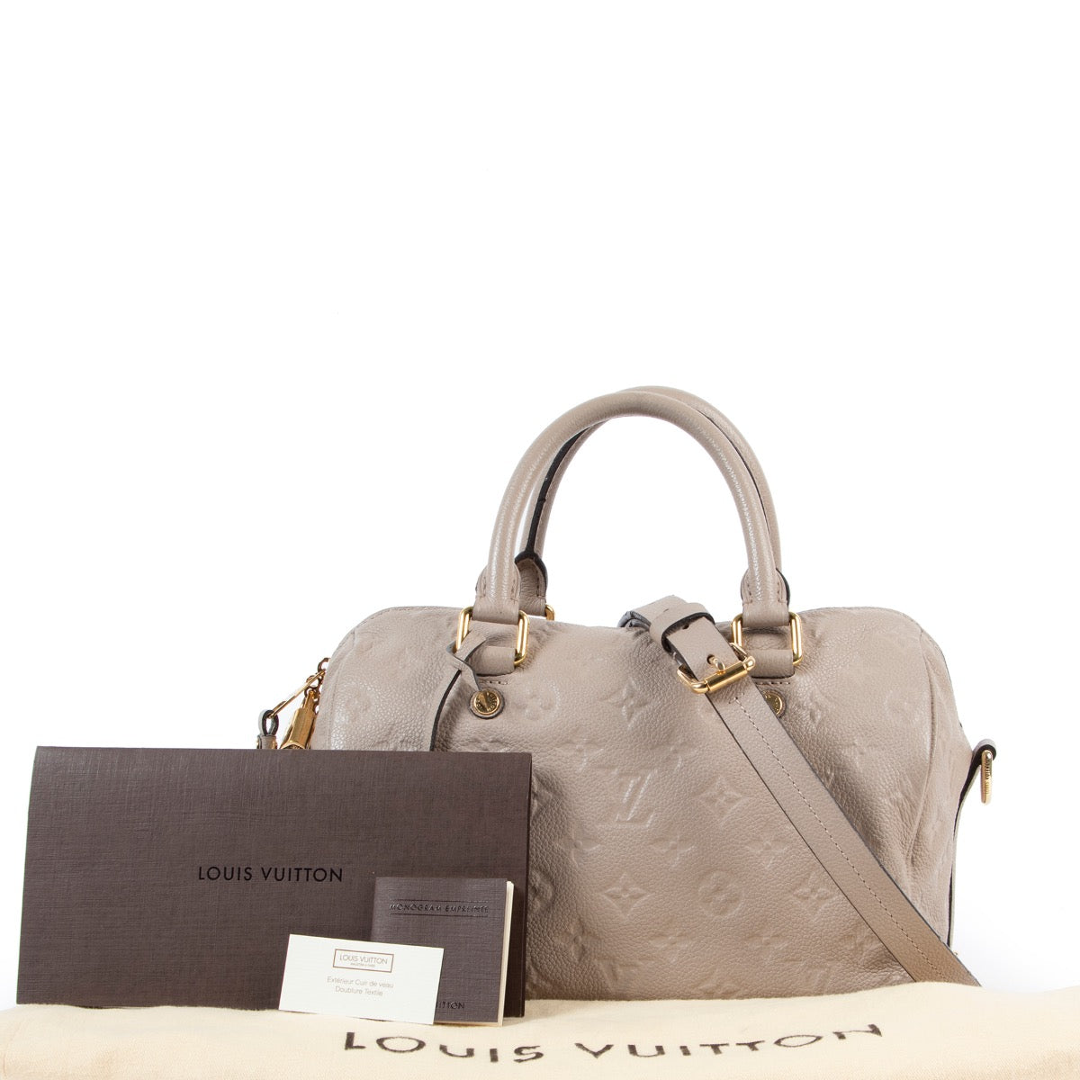 Shop safe online at Labellov in Antwerp this 100% authentic Louis Vuitton Beige Speedy 25 Bandouliere Monogram Empreinte in good condition.