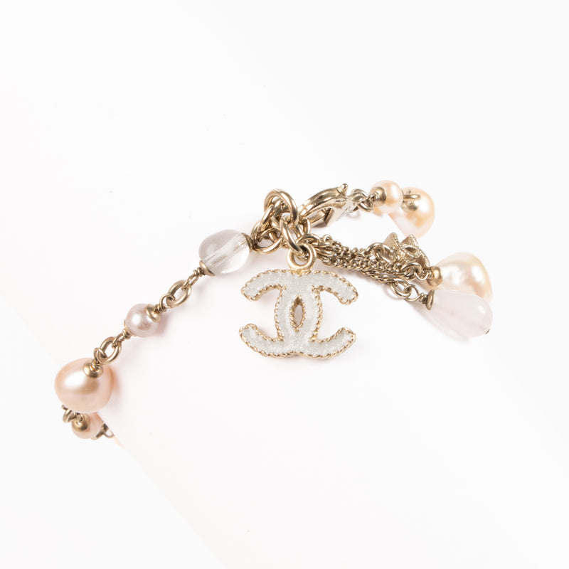 Shop the authentic Chanel 12P CC Bracelet on Labellov.com !