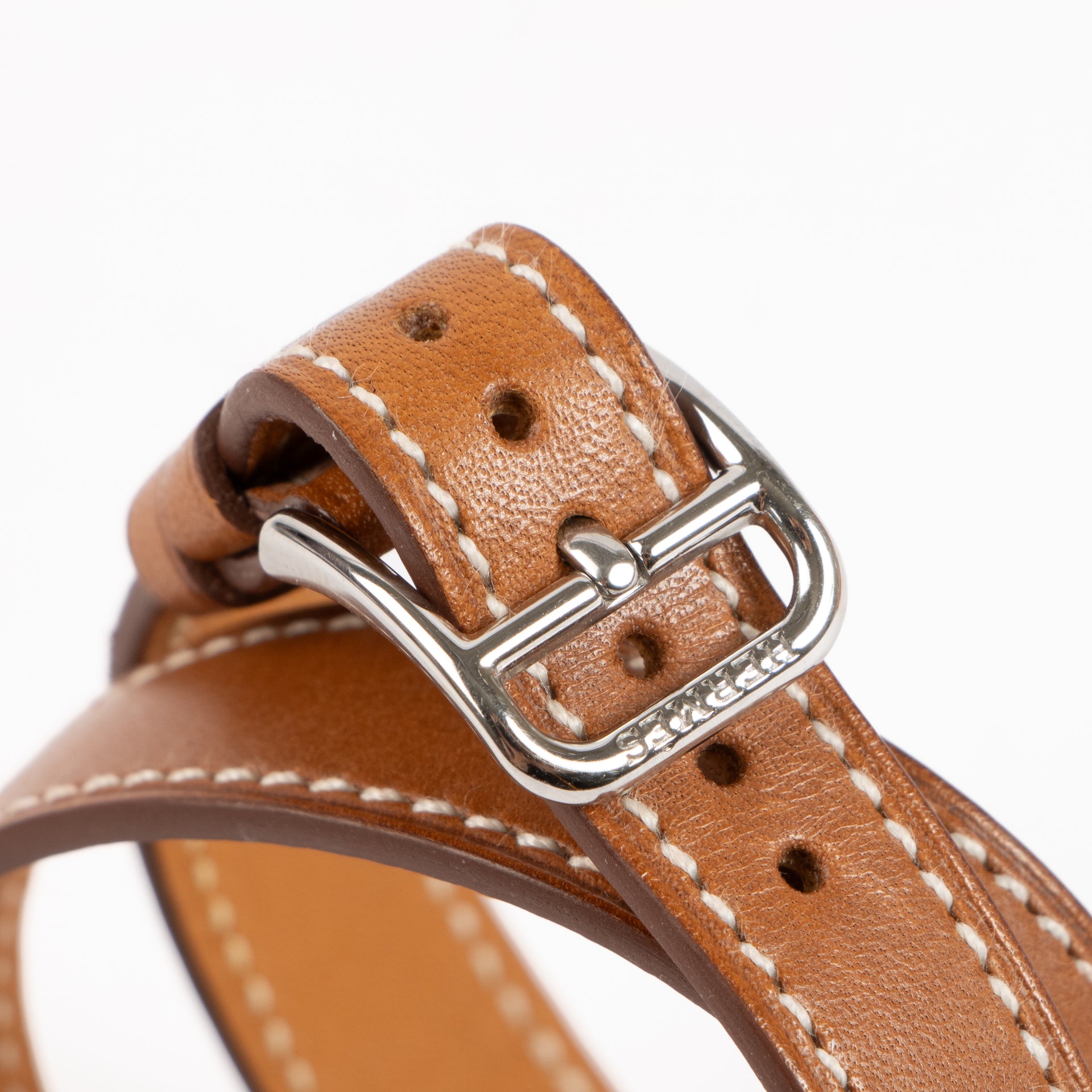 Shop the authentic Hermès Cape Cod Watch on Labellov.com !