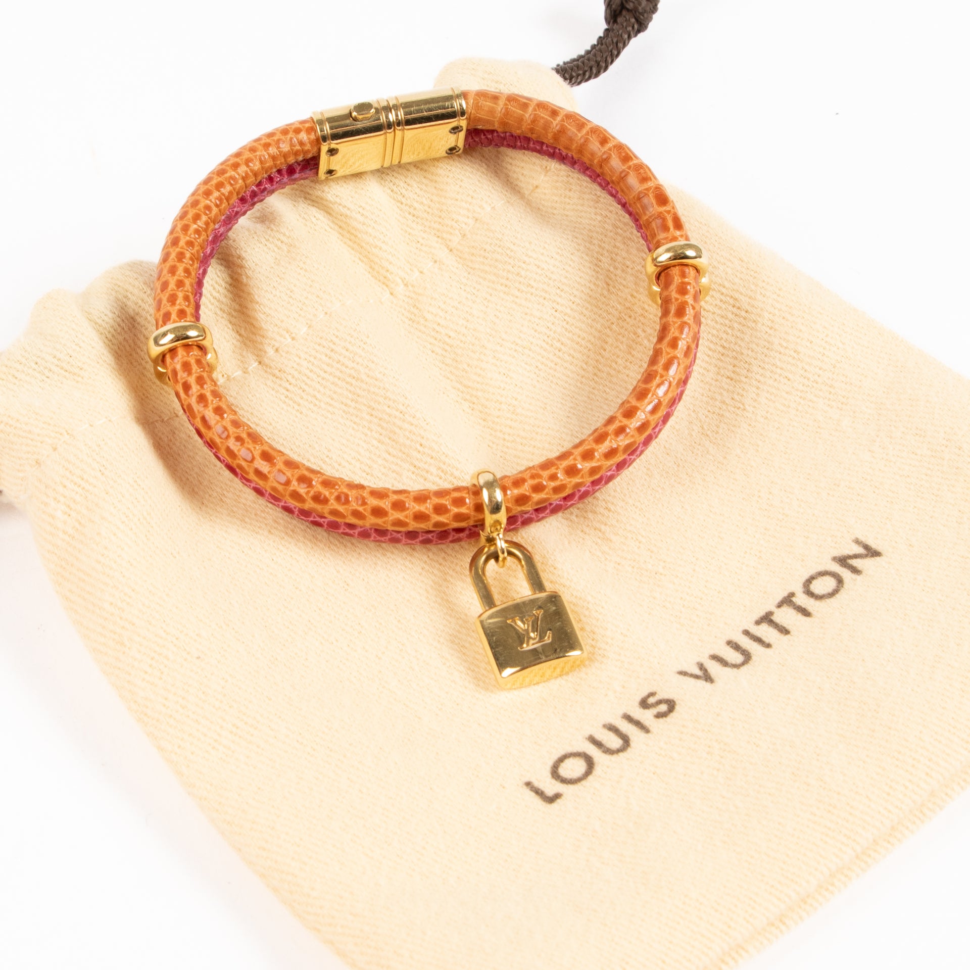 Shop the authentic Louis Vuitton Lizard Keep It Twice Bracelet on Labellov.com !