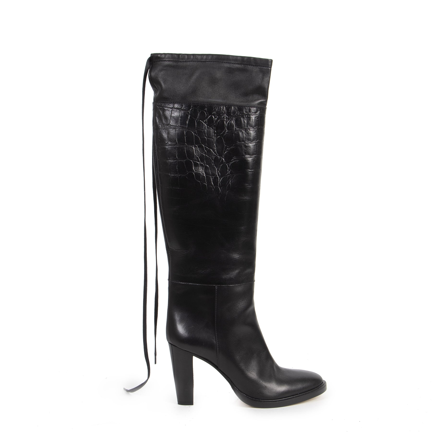 Buy authentic secondhand A.F Van De Vorst Black Croco Leather Boots - Size 38 at the right price at LabelLOV vintage webshop. Safe and secure online shopping. Koop authentieke tweedehands A.F Van De Vorst Black Croco Leather Boots - Size 38 met de juiste