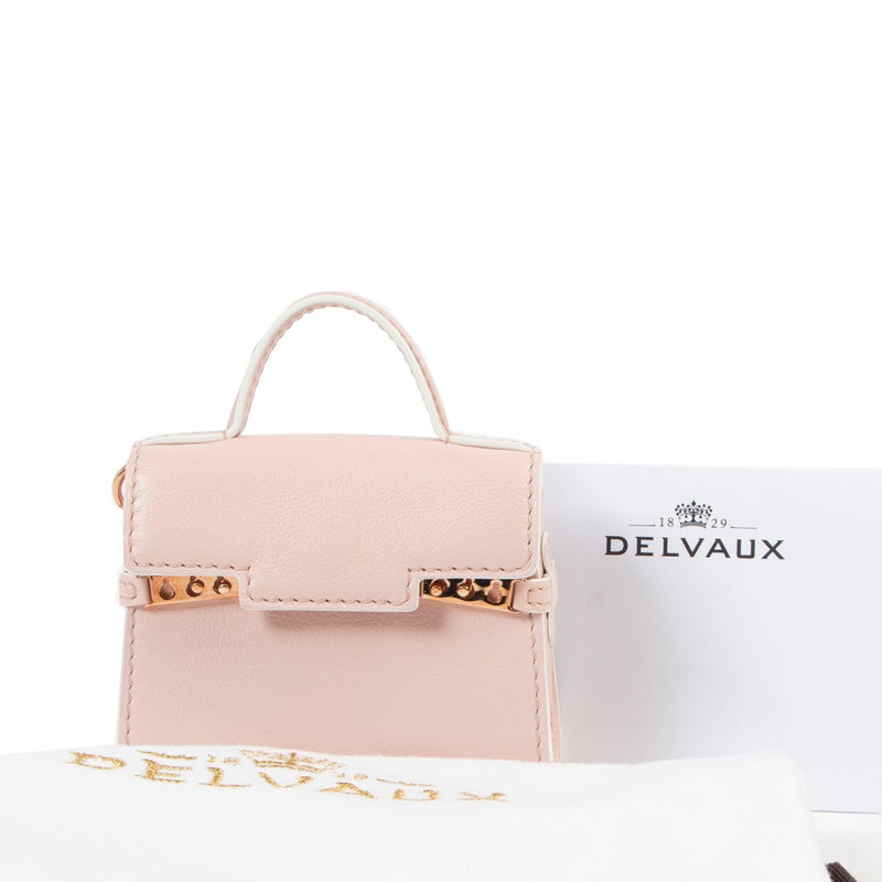 Veilig online kopen van authentieke Delvaux nude Tempête sleutelhanger.