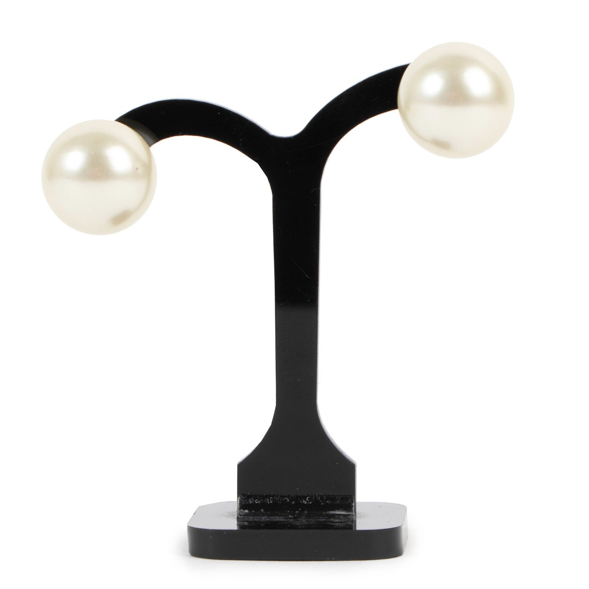 Christian Dior Tribales Resin Pearl Earrings