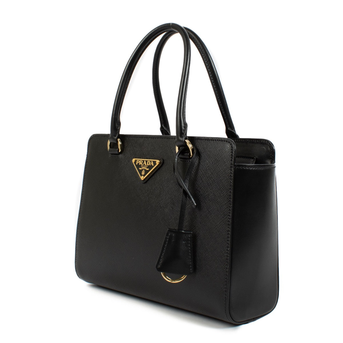 Shop safe online at Labellov in Antwerp, Brussels and Knokke this 100% authentic second hand Prada Saffiano/Soft Calf handbag. Veilig online tweedehands authentieke Prada Saffiano/Soft Calf handtas kopen bij Labellov.