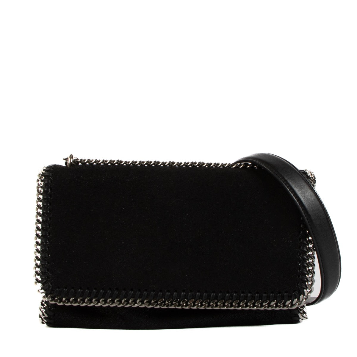 Shop safe online at Labellov in Antwerp this 100% authentic second hand Stella McCartney Black Falabella Crossbody