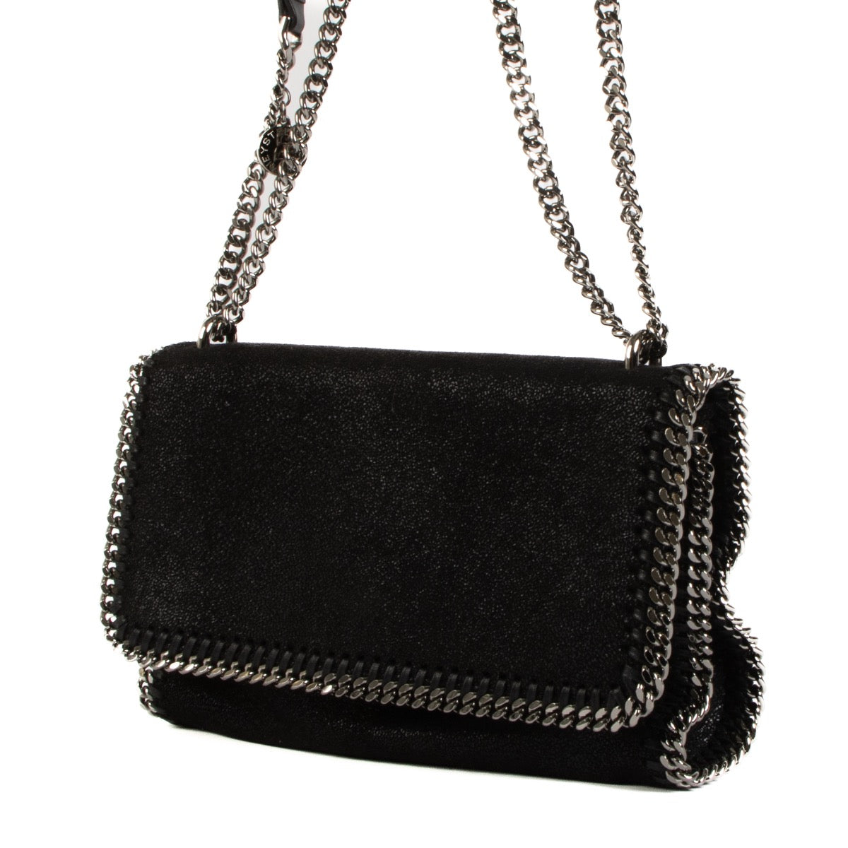 Shop safe online at Labellov in Antwerp this 100% authentic second hand Stella McCartney Black Falabella Crossbody