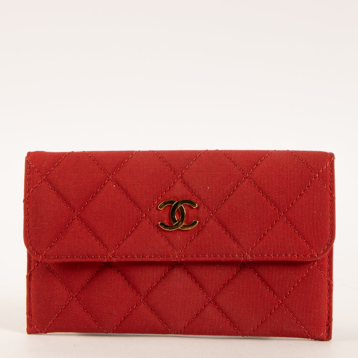 Shop this authentic Chanel Red Pochette pre-loved on Labellov.com
