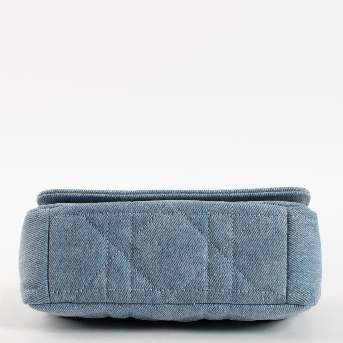 Shop this authentic Christian Dior Jeans Blue Crossbody pre-loved on Labellov.com