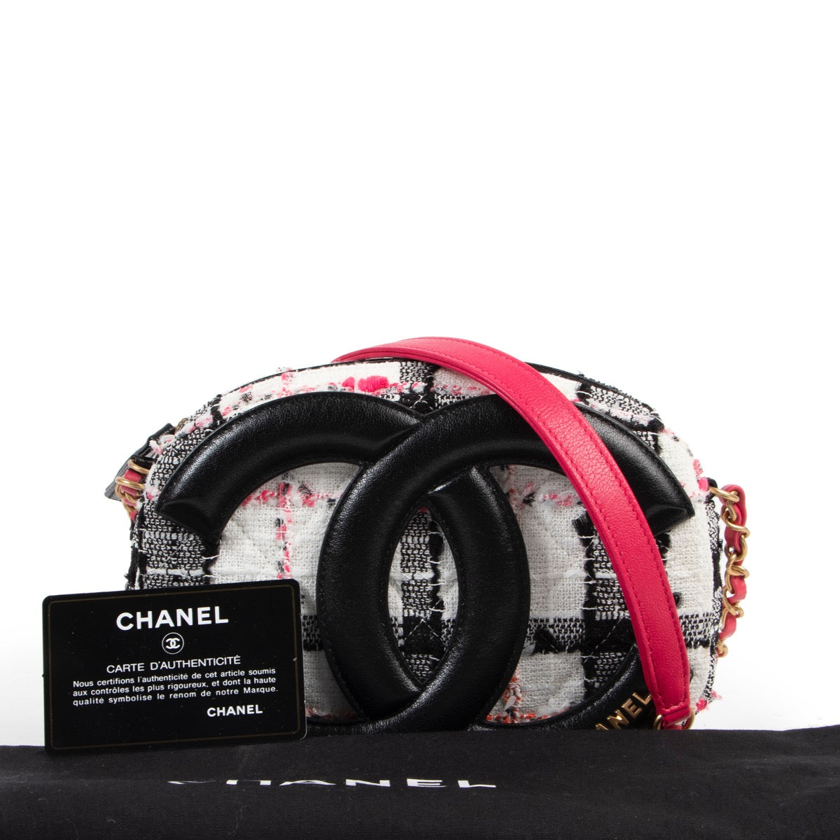 Shop safe online 100% authentic second hand Chanel Tweed Lambskin Quilted Coco Timeless Camera Bag in very good condition at Labellov in Antwerp.