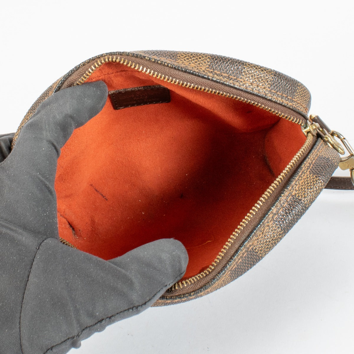 Authentic pre-loved Louis Vuitton Damier Ebene Small Crossbody on Labellov.com