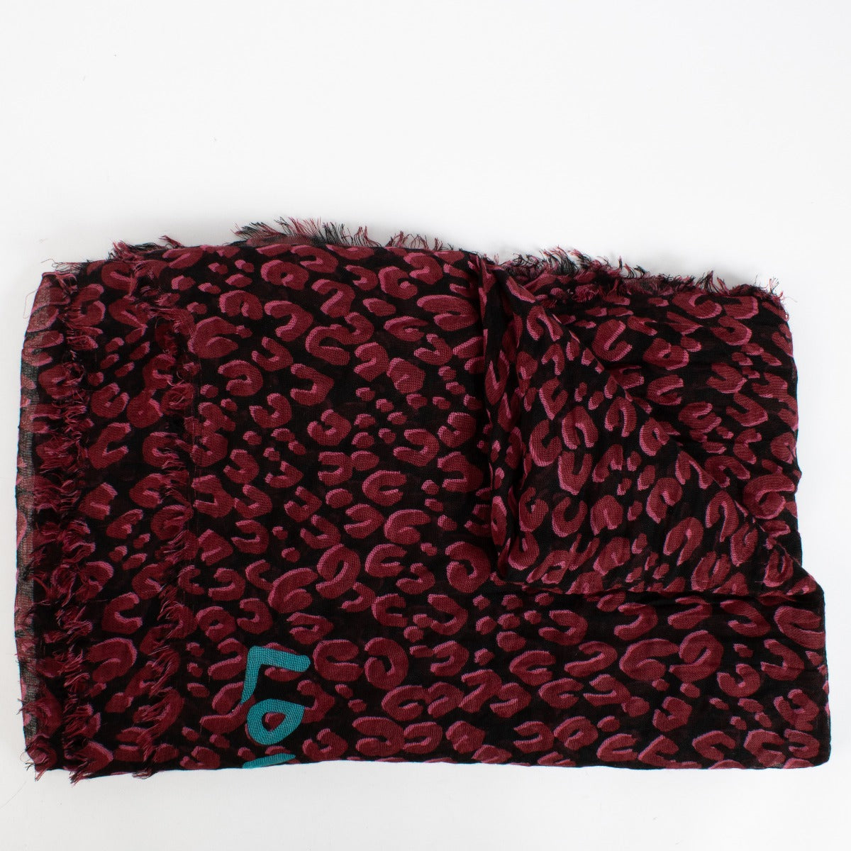 Authentic pre-loved Louis Vuitton Multicolor Scarf on Labellov.com