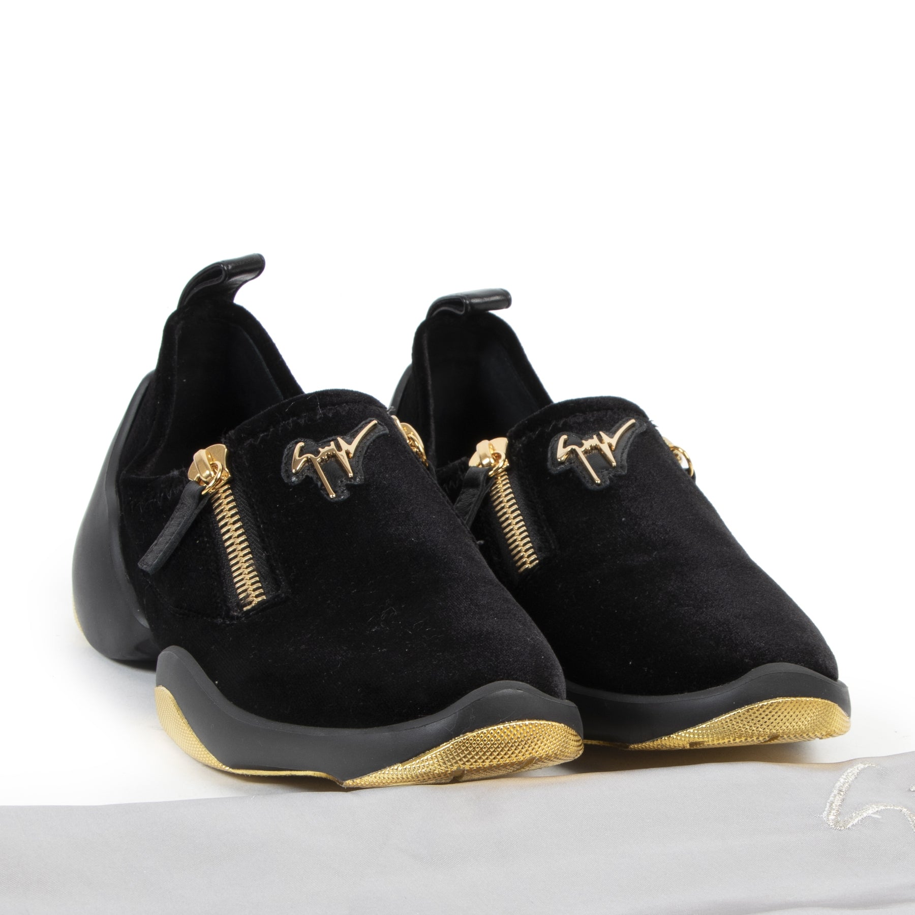 Guiseppe Zanotti Velvet Slip-on Trainers secondhand luxury in Antwerp Belgium