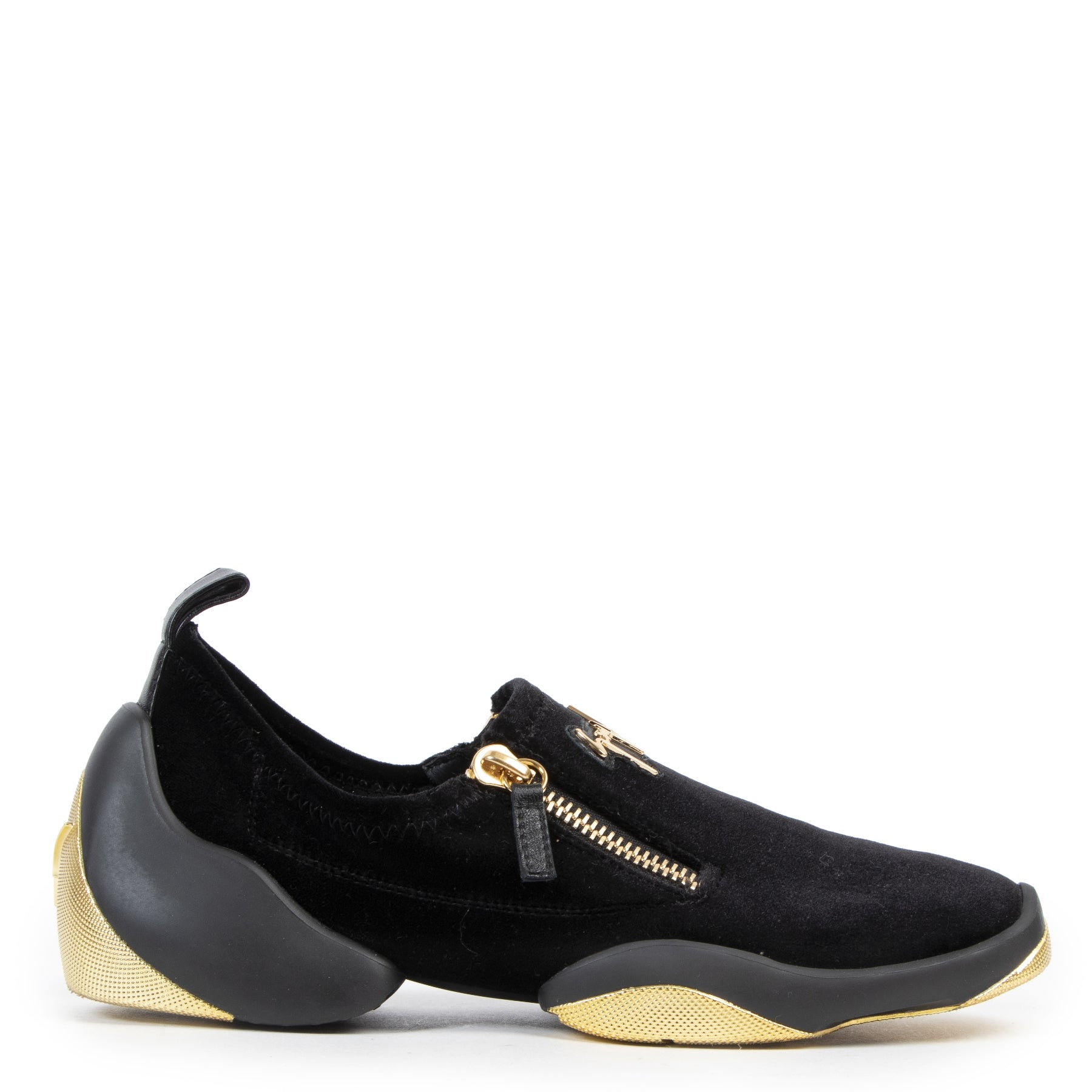 Guiseppe Zanotti Velvet Slip-on Trainers available online at Labellov secondhand luxury in Antwerp